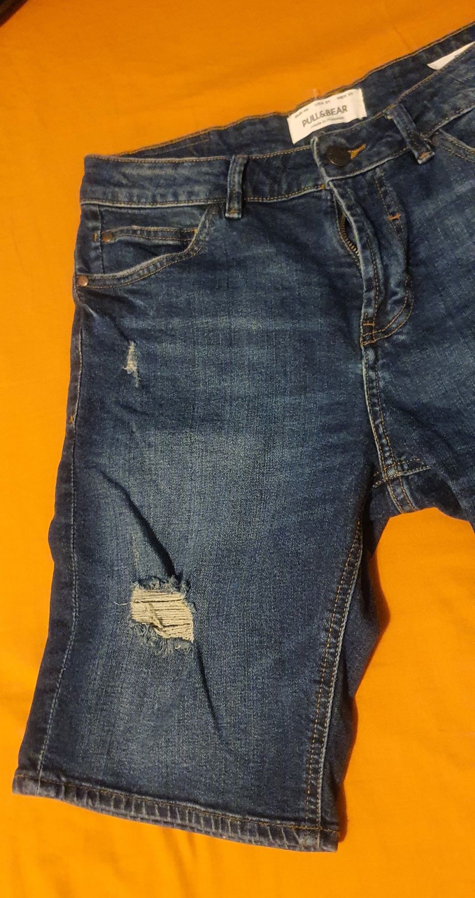 Pantaloni scurti Pull& Bear masura 31/M