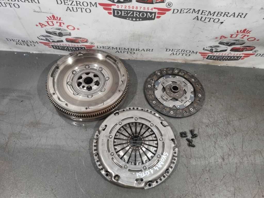 Kit ambreiaj 05C105266 / 05C141031B / 05C141025A Skoda 1.0 TSI DLA