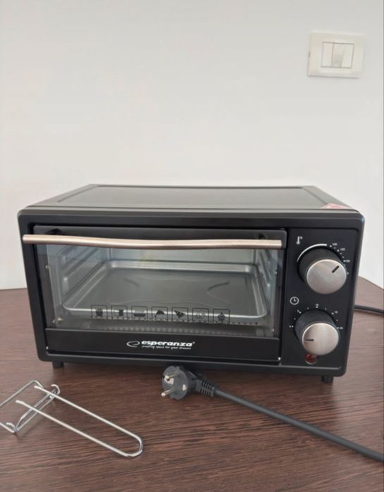 Mini cuptor electric
