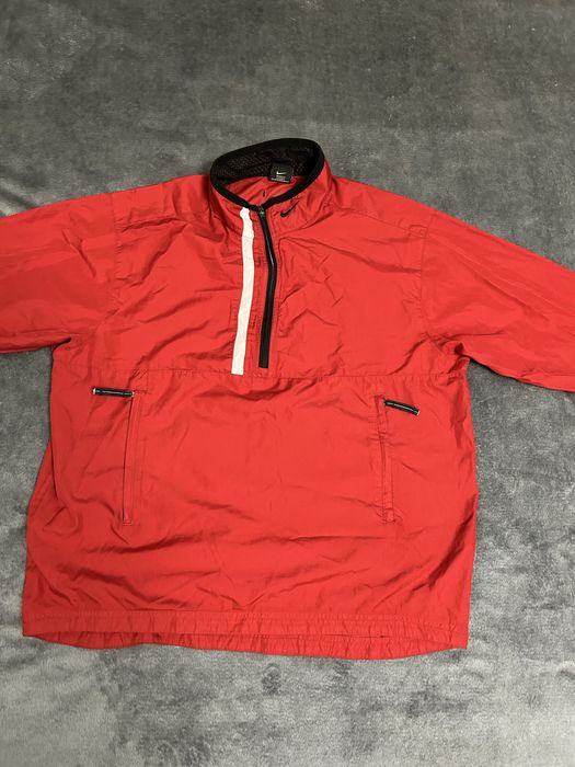 Nike червена ветровка M (оригинална)