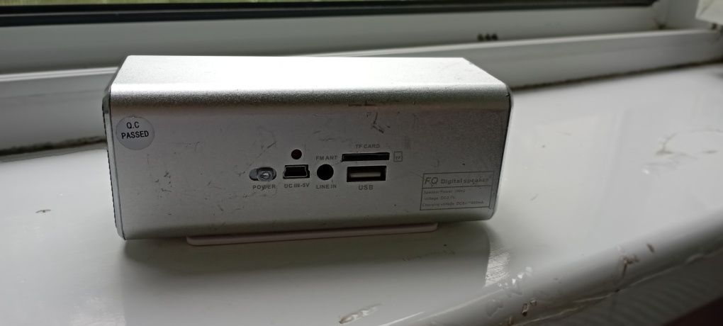 Boxa cu radio și mp3