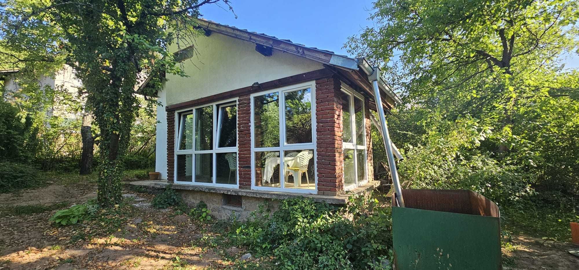 Продава къща в Владо Тричков