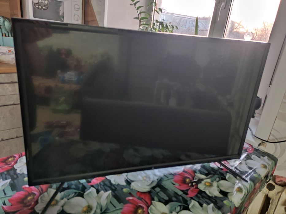 Телевизор жидкокристаллический