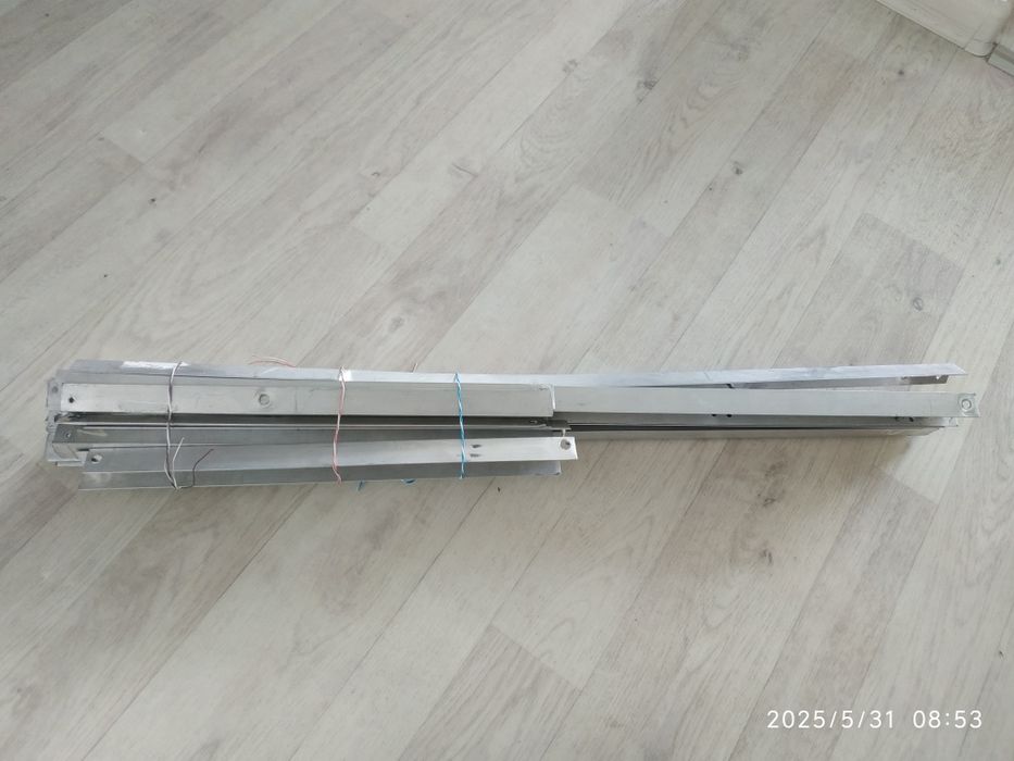 Продам алюминиевые уголки б.у