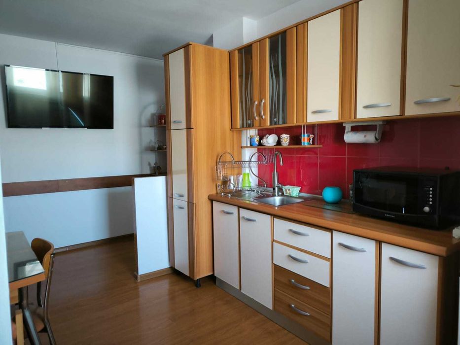 vand apartament  2 camere, zona scoala  generala  15