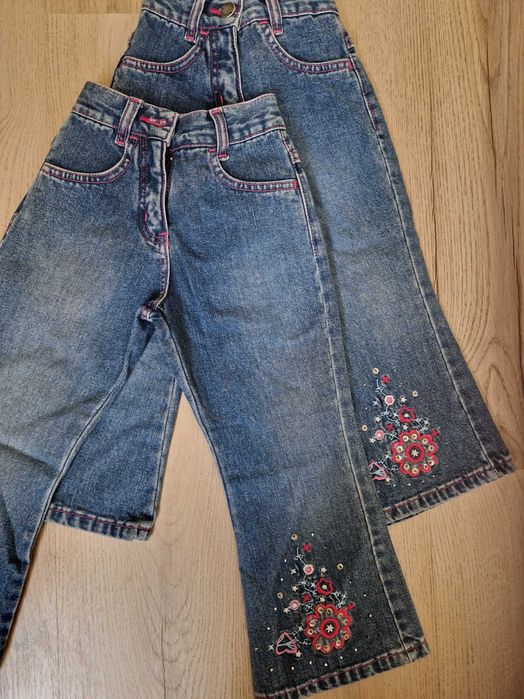 Момичешки дънки нови