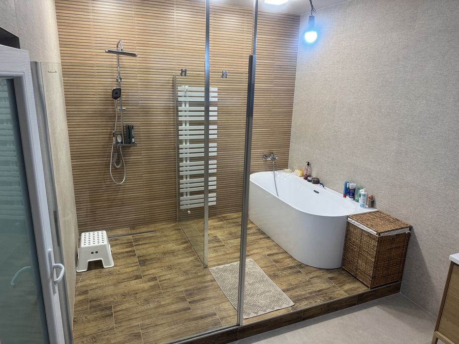 Casa de vanzare la cheie