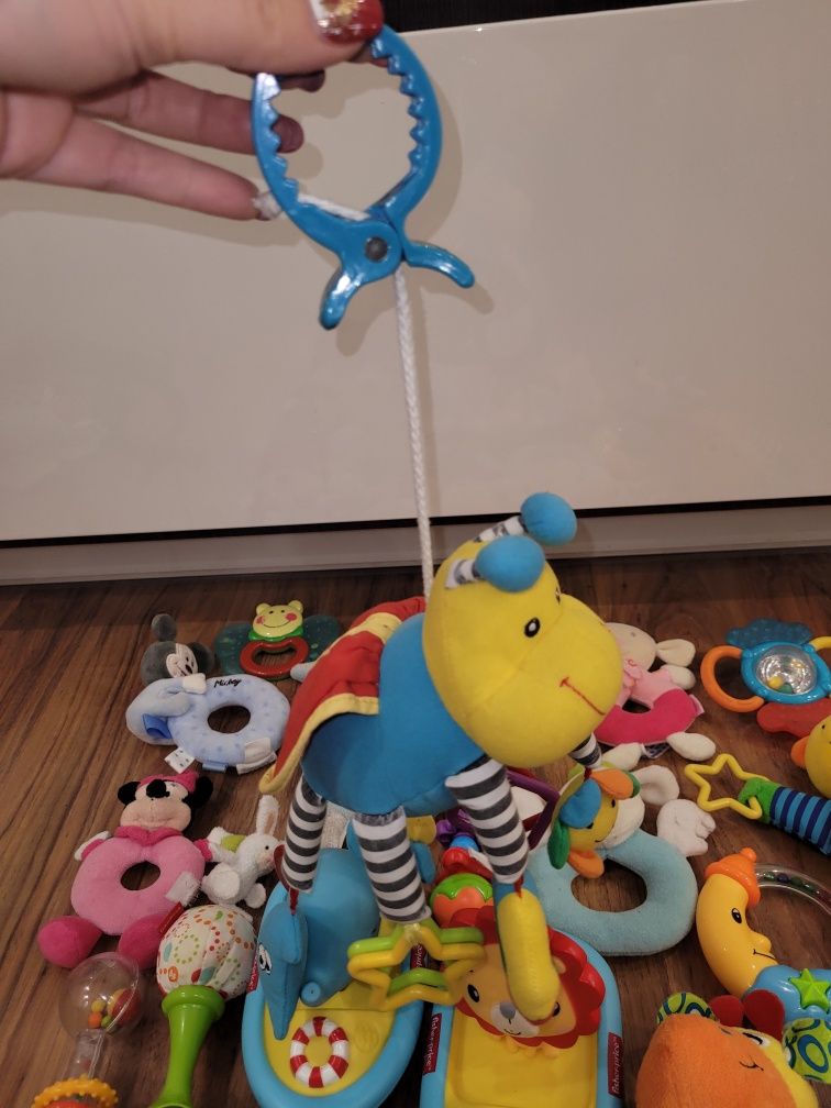 Лот бебешки играчки
