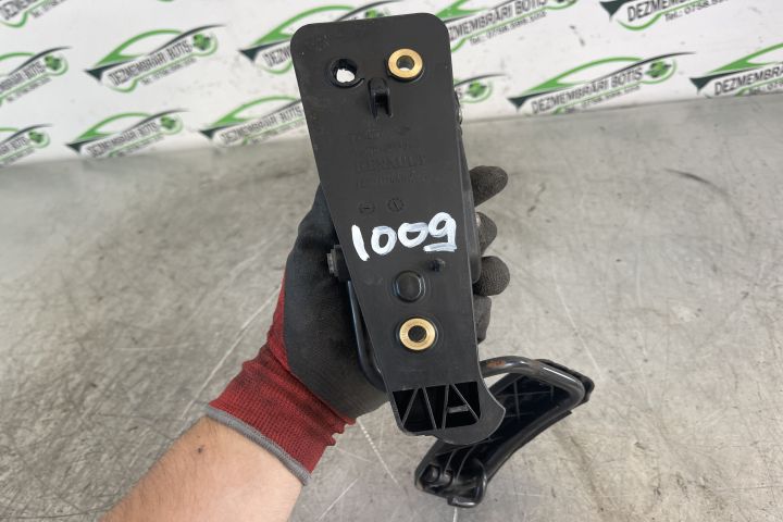 Pedala acceleratie 8200104482 Renault Espace a 4-a generatie (facelif