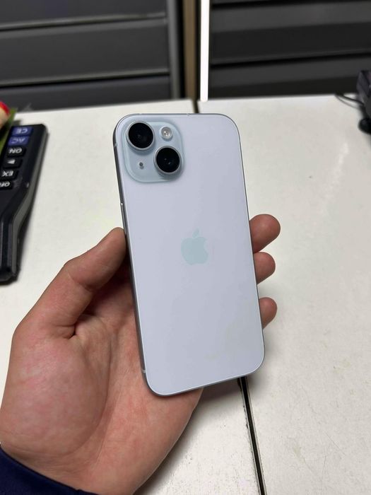 Apple iPhone 15 белый