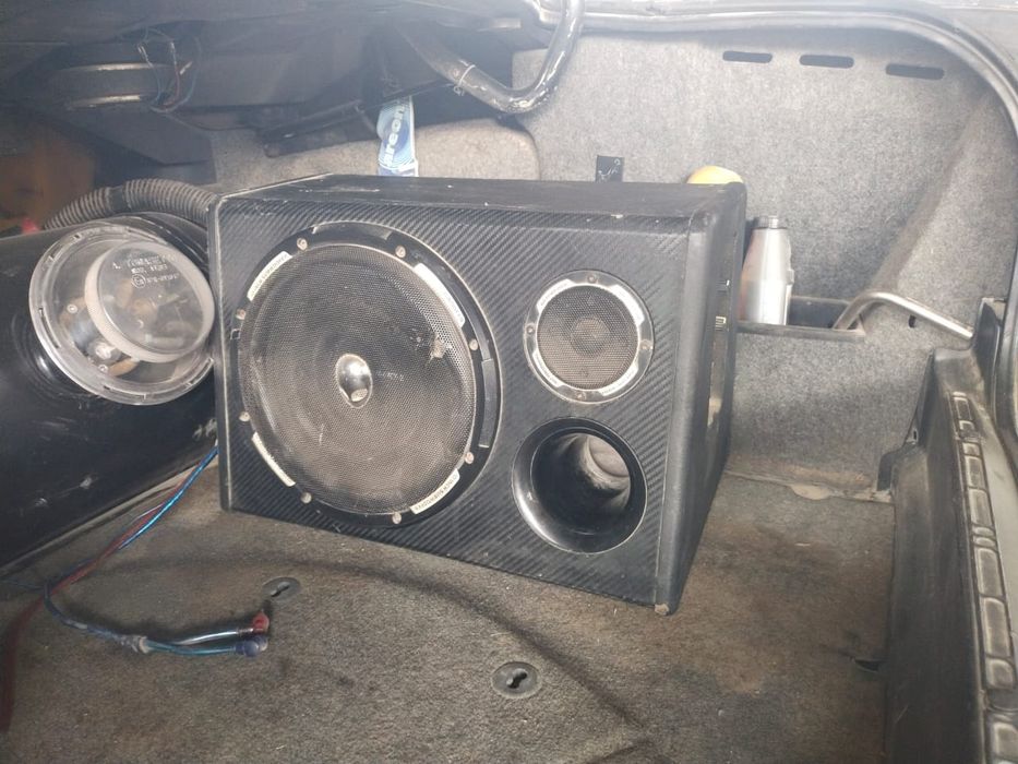Аудиосистема сабвуфер