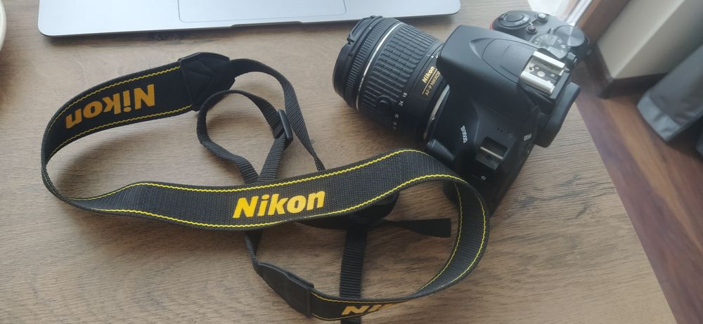 Фотоапарат Nikon D3500