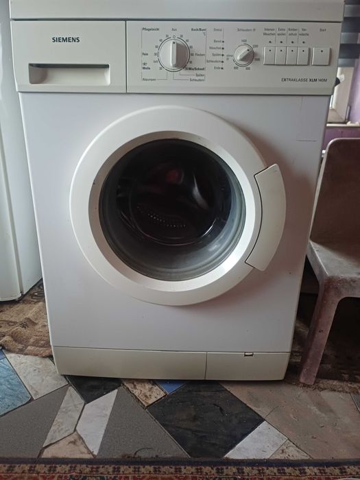 Продавам автоматична пералня