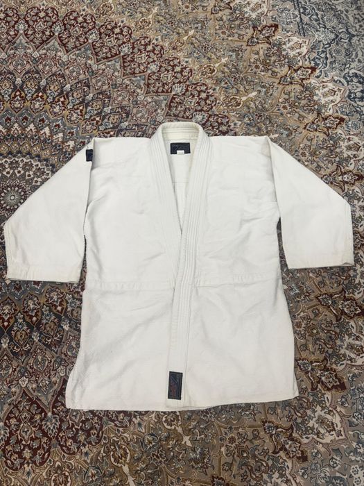 Кимоно для дзюдо вверх
