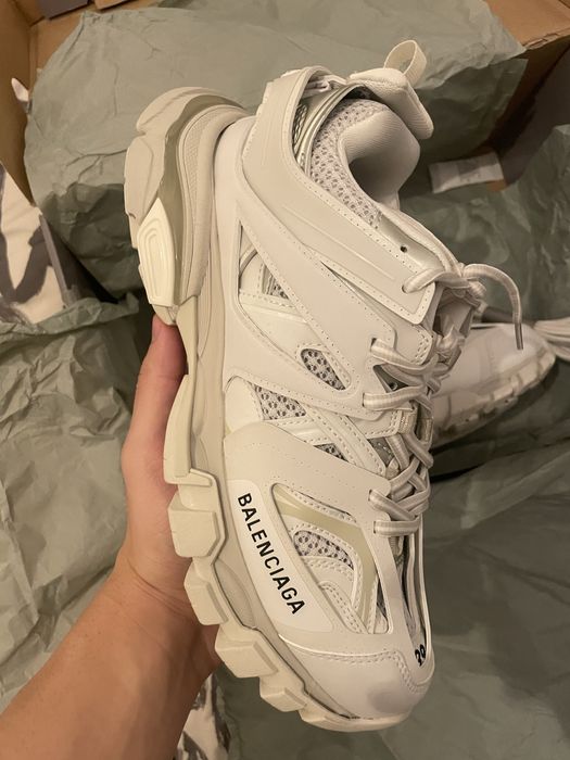 Balenciaga track