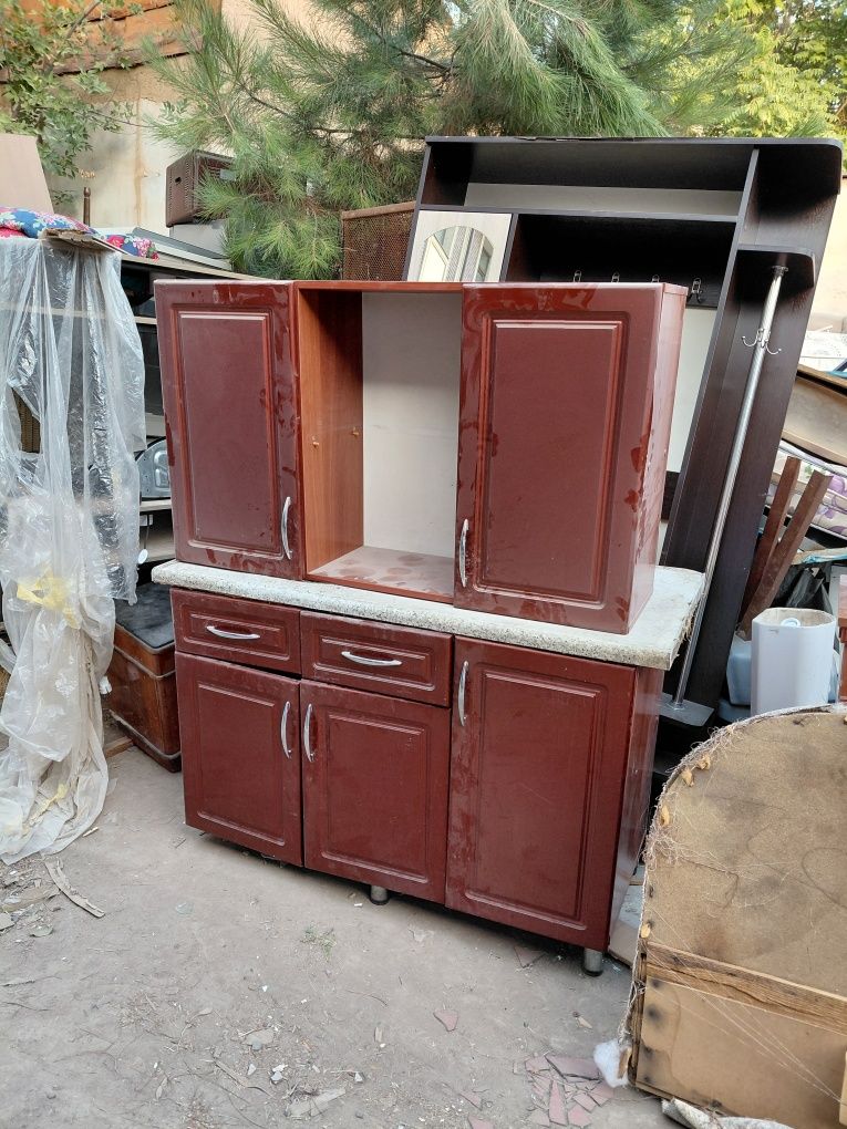 Продам кухонный гарнитур