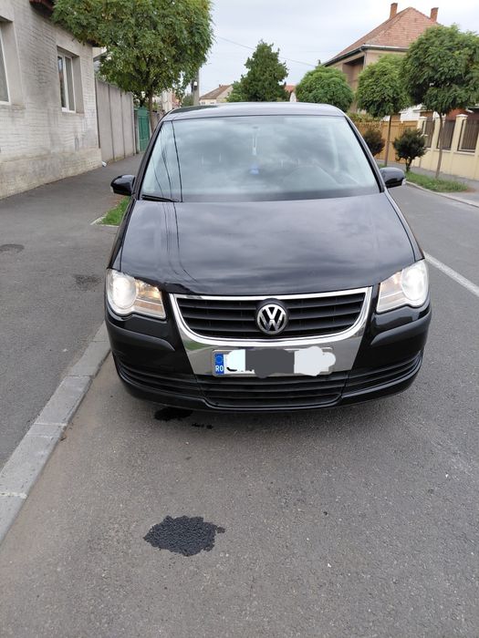 Vând Wolsvagen touran