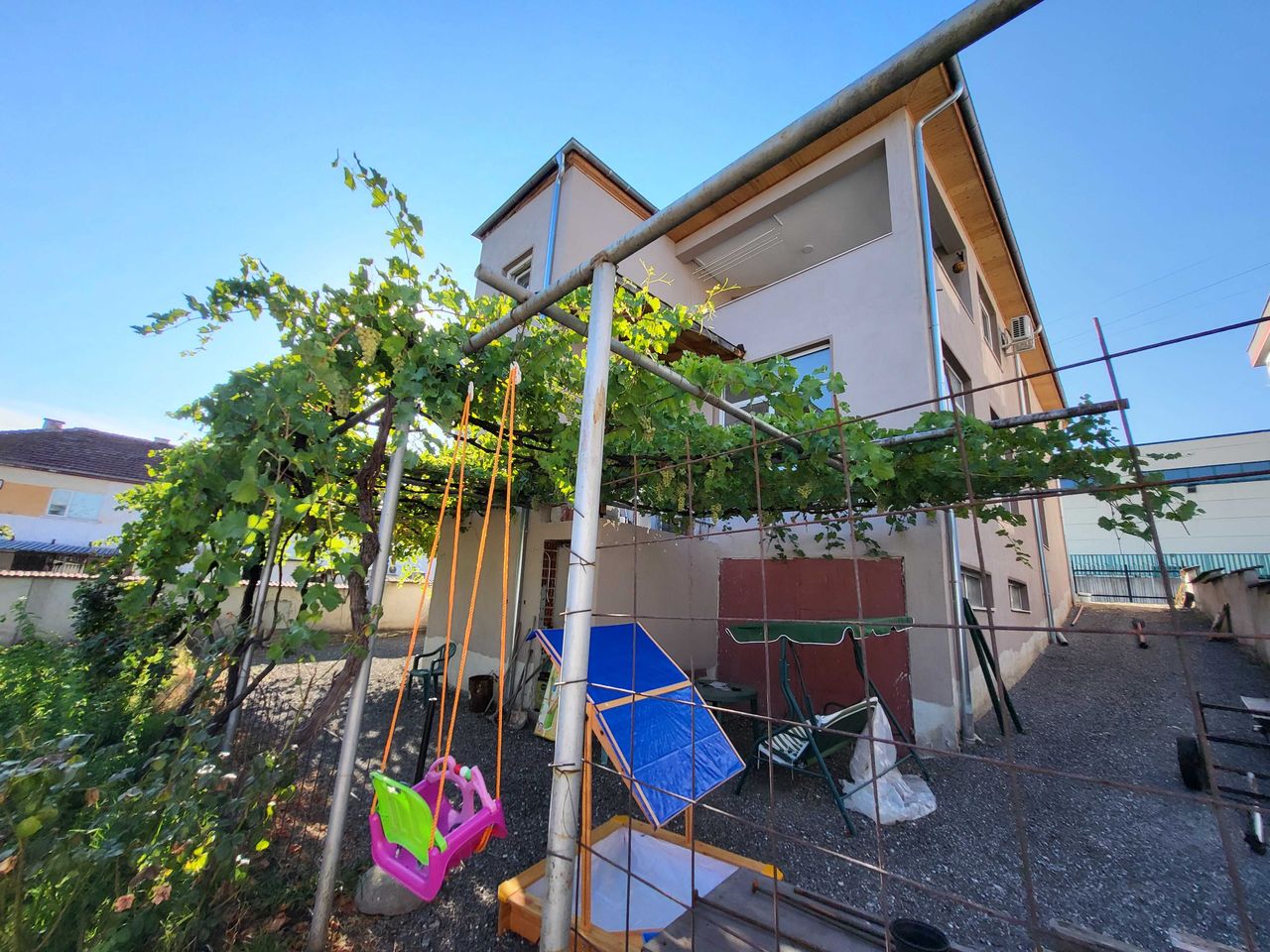 Продава се Промишлена сграда в Пещера - 500 кв.м за 800 €/кв.м - Снимка #4