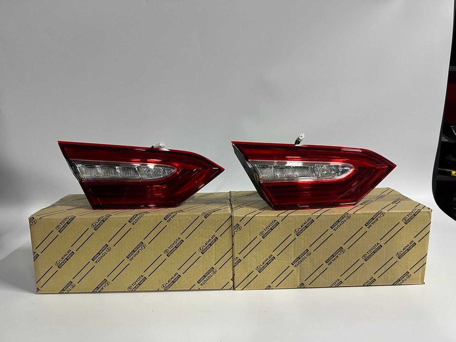 Задний фонарь на камри 70/75