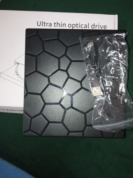 Vând Dvd portabil, 8 în 1,universal extern optical drive.