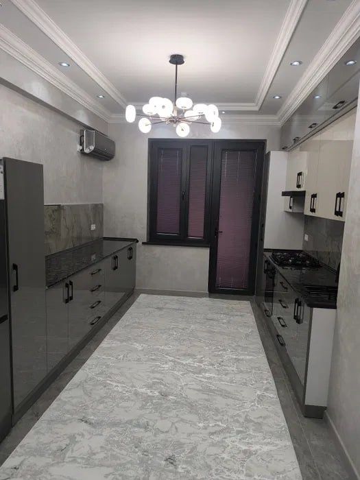 Чилонзор тумани Новза метро якинида кизларга квартира бор