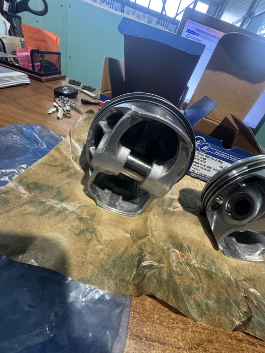 Бутала за Mercedes 278,157 63 amg 500 v8 biturbo