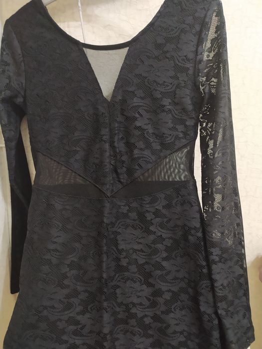 Платье из кружевного полотна