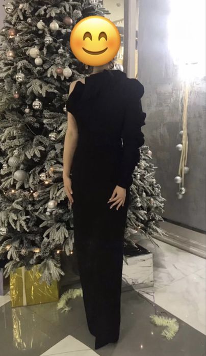 Вечерние женские платья