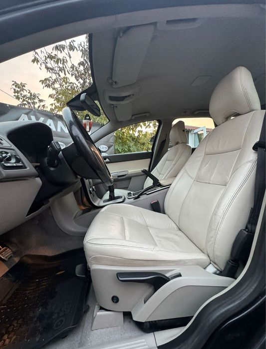 vand/schimb volvo v50 SE Lux DRIVe