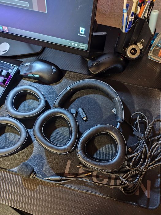 Vând Căști Asus Rog Delta 2 Wireless