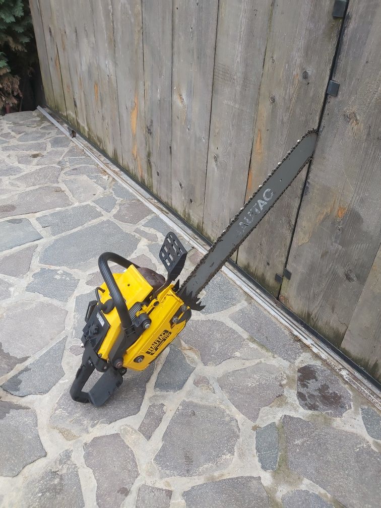 Drujbă mare Oleo-mac 7hp 1000lei fix