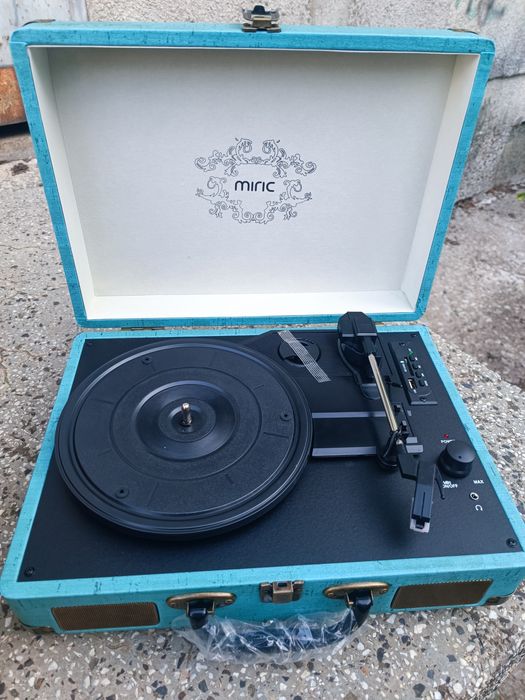 Куфар грамофон винтидж с USB , Bluetooth