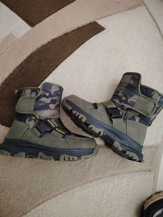 Детски ботуши reserved