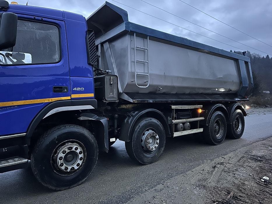 Autobasculanta Volvo 8x4