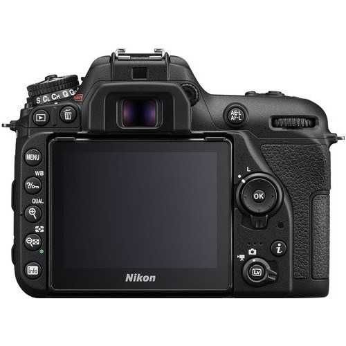 Aparat foto DSLR Nikon D7500, CMOS 20.9 Mp 4K | UsedProducts.ro
