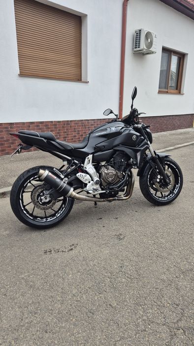Yamaha mt07 ABS black