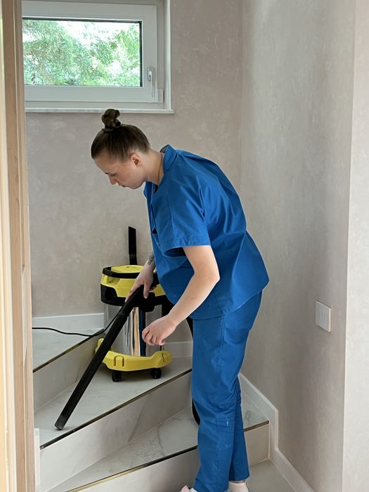 Firmă curățenie Constanța – generală, birouri, după constructor