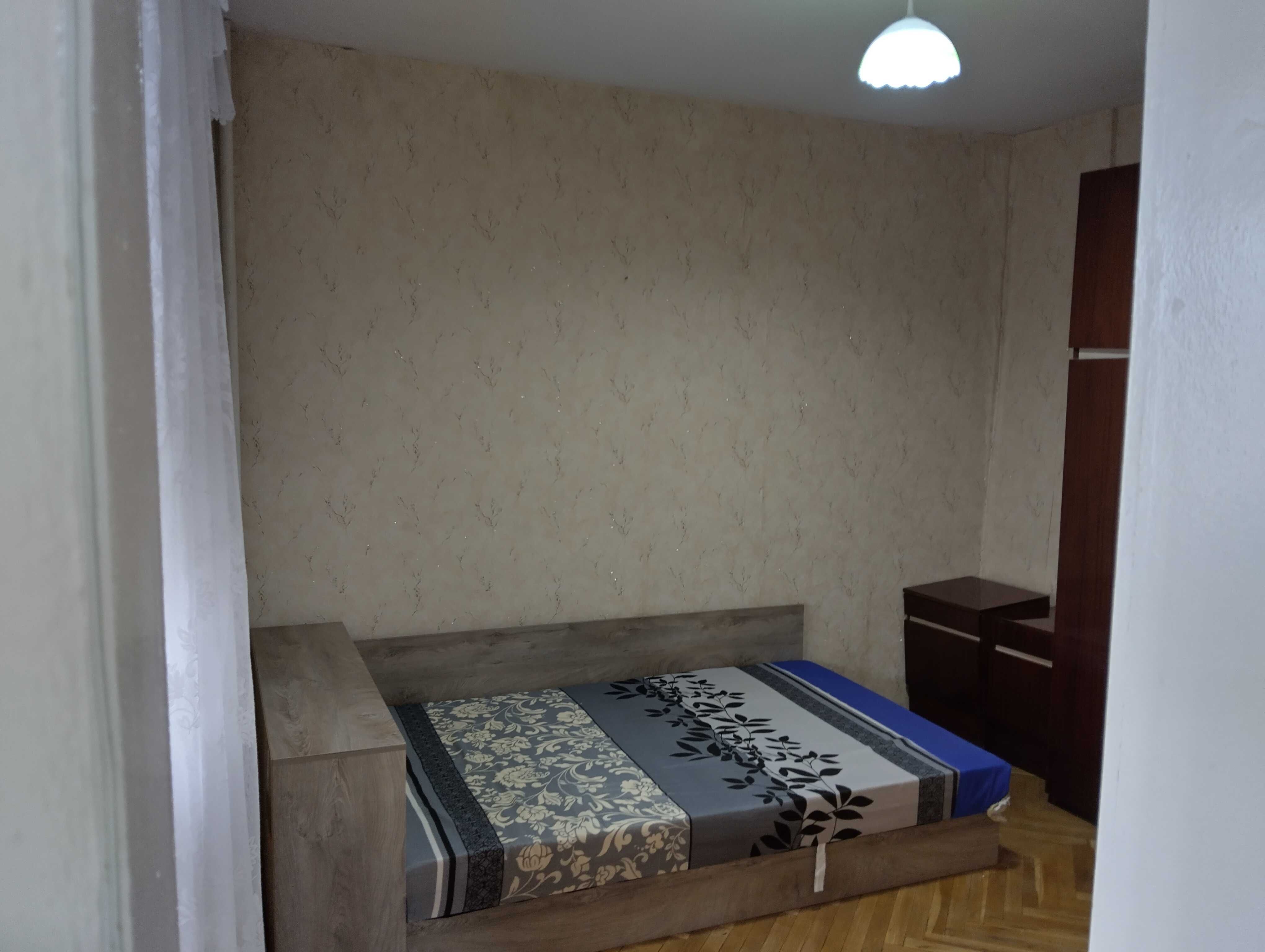 Продава двустаен , тухлен апартамент