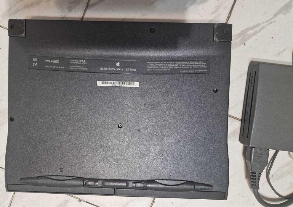 Лаптоп Apple Macintosh PowerBook 1400cs модел 1996 година