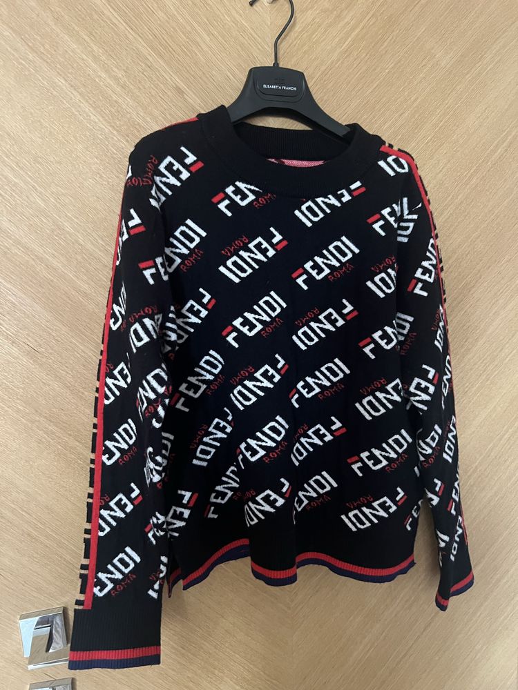 Сет пола и блуза FENDI