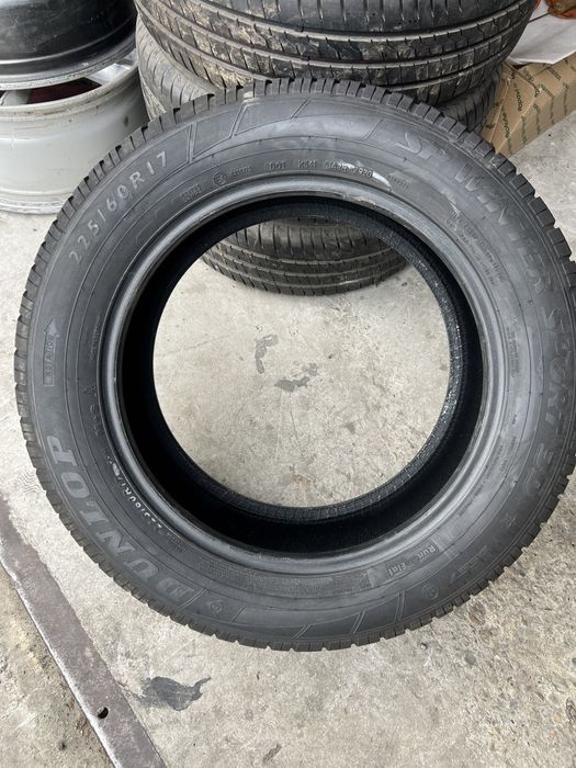 4 anvelope de iarna 225/60/17 Dunlop Runlfat DOT 2020!