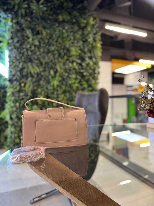 Geanta Jacquemus Le Grand Bambino Crem NOUA VAND URGENT!