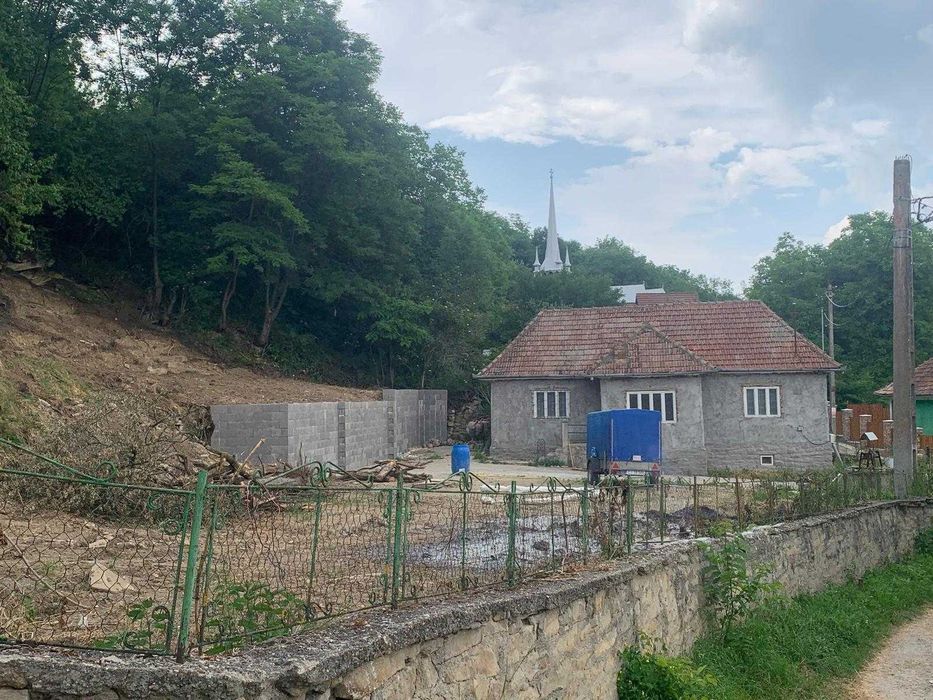 Vand casa 70mp, teren intravilan+extravilan 1000+1900mp, Micesti, Cluj