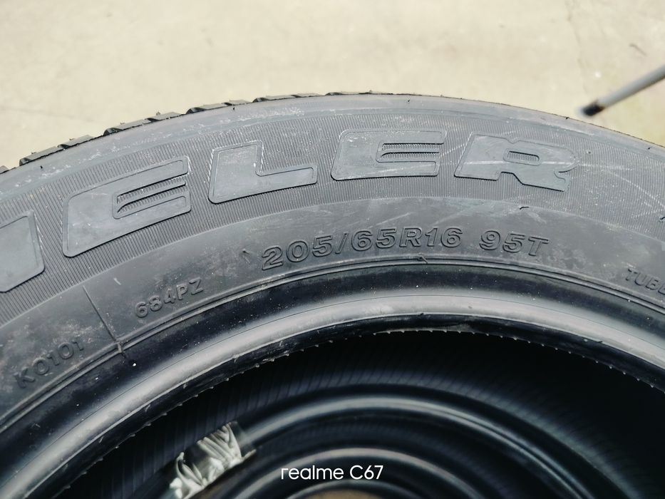 Чисто нови гуми Bridgestone 205/65 R16