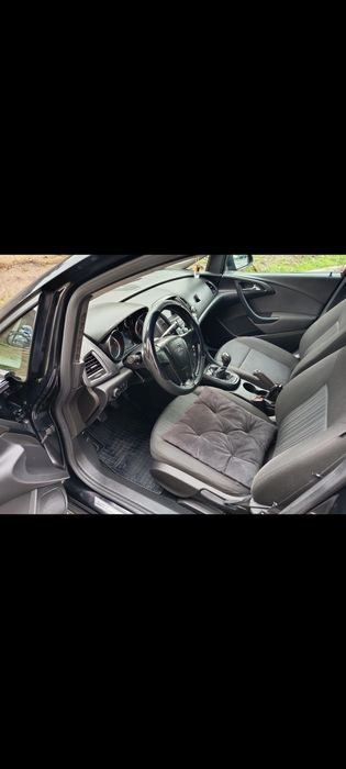 Vând Opel Astra j, 1 7 tdi