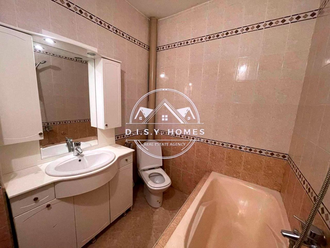 Продава се Двустаен апартамент в Горна Оряховица - 79 кв.м за 823 €/кв.м - Снимка #7