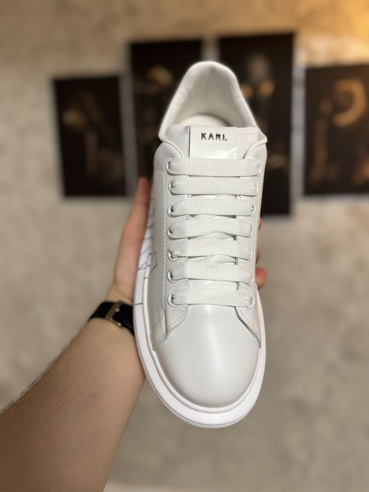 Adidasi Barbati Karl Lagerfeld Alb!
