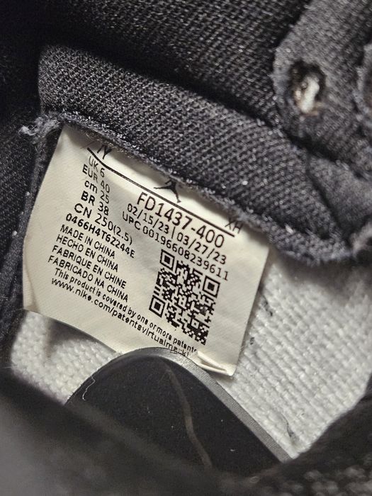 Jordan 1 unc toe mărimea 40