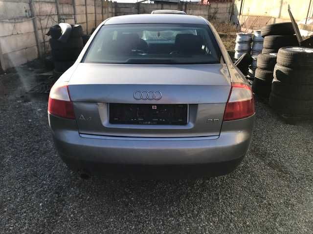 Capota portbagaj Audi A4 B6 limuzina pe gri