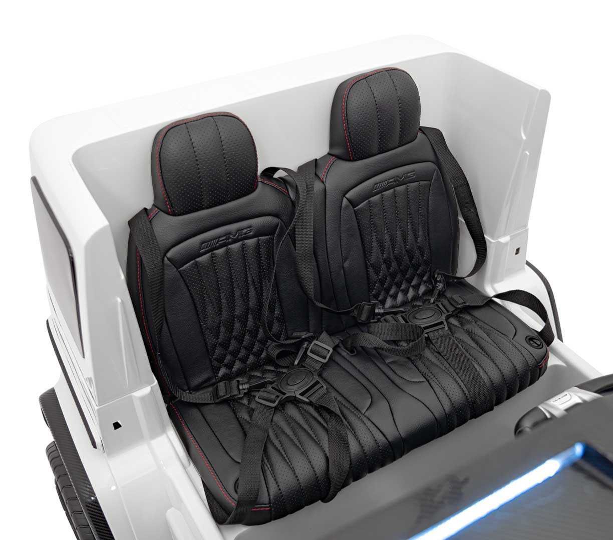 Masinuta electrica pt copii Mercedes AMG G63 NOU XXL 24V 800W 4x4 Alb